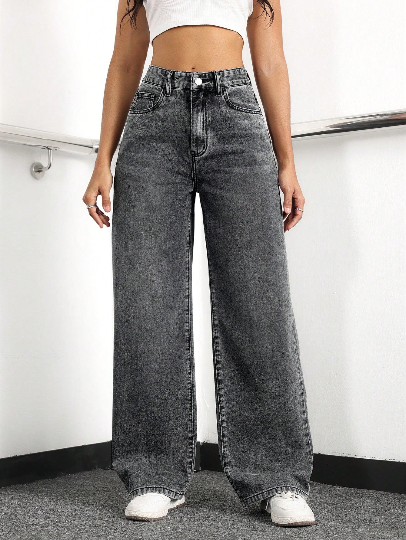 Clean Cut Straight Fit