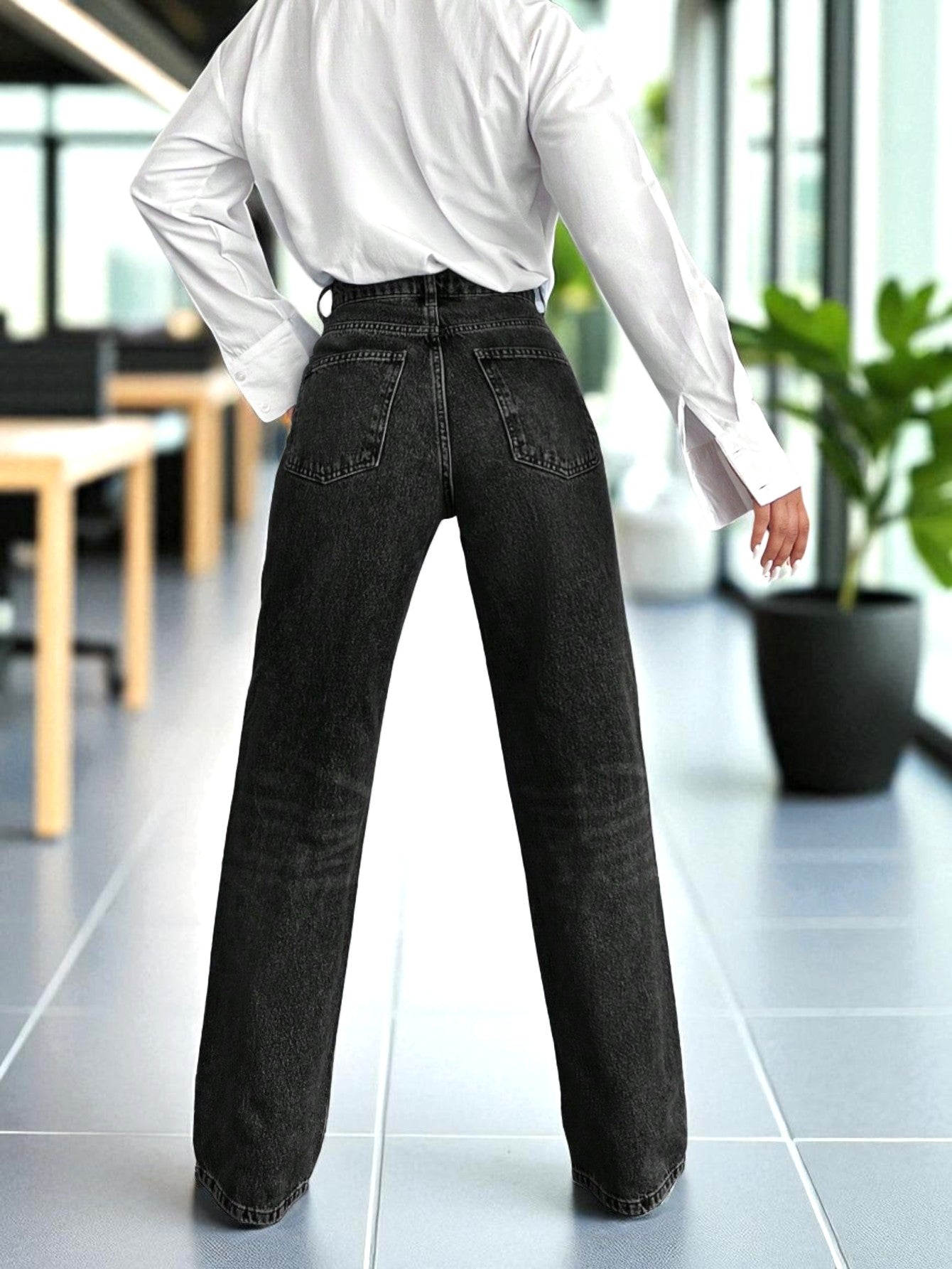 Timeless Straight Jeans