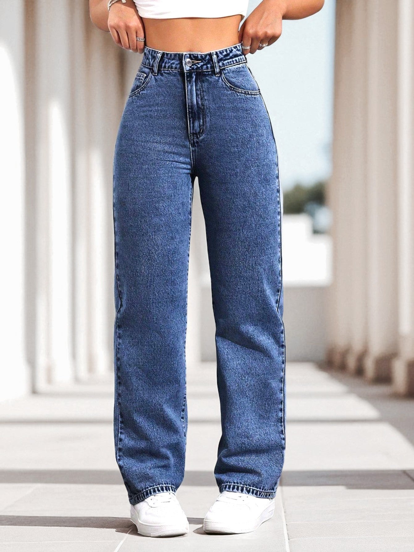 Sky Curve High-Waist Straight Fit Jeans