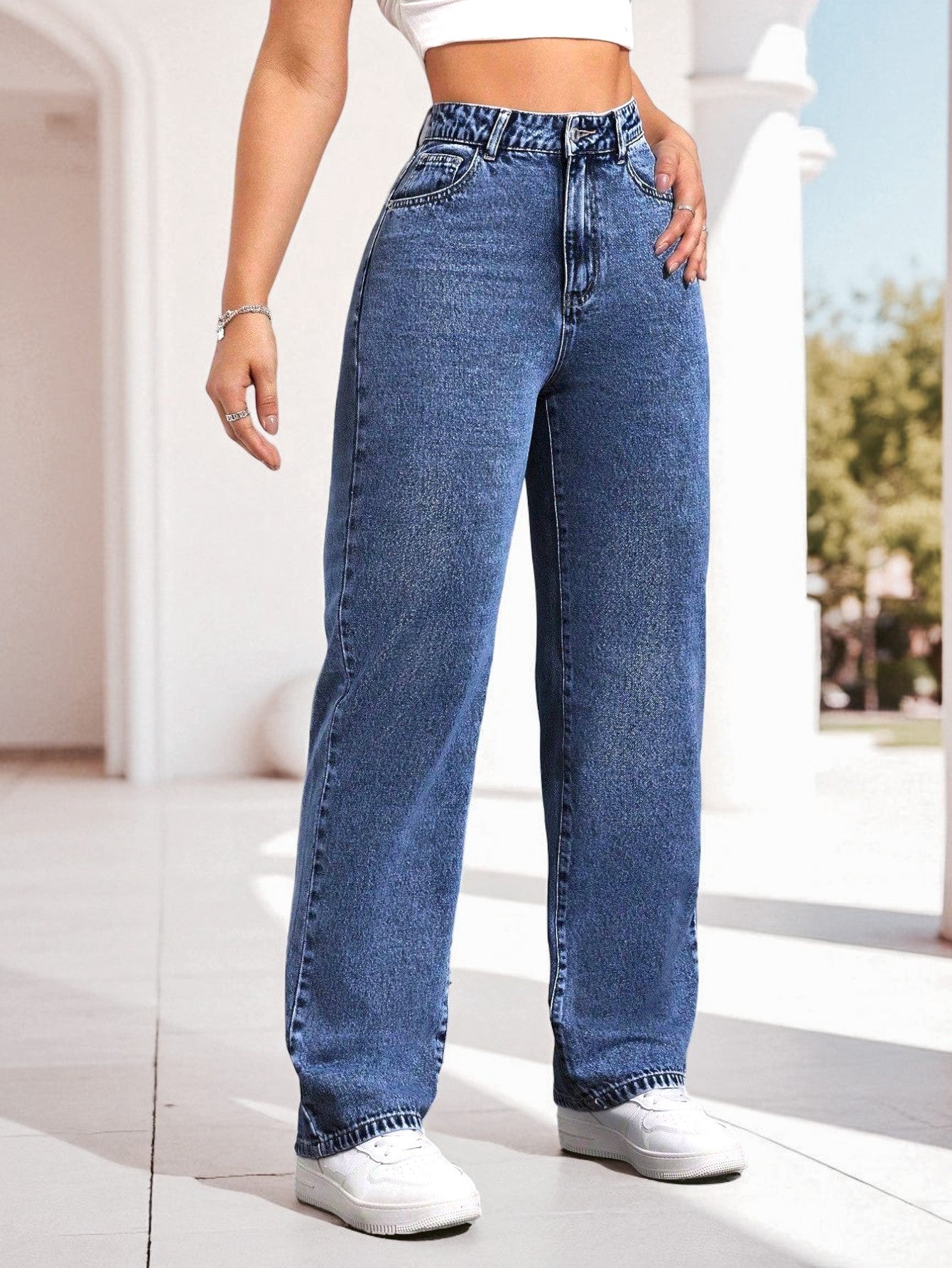Sky Curve High-Waist Straight Fit Jeans