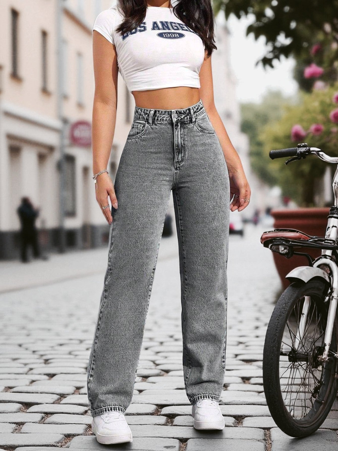Modern Straight Cut Jeans
