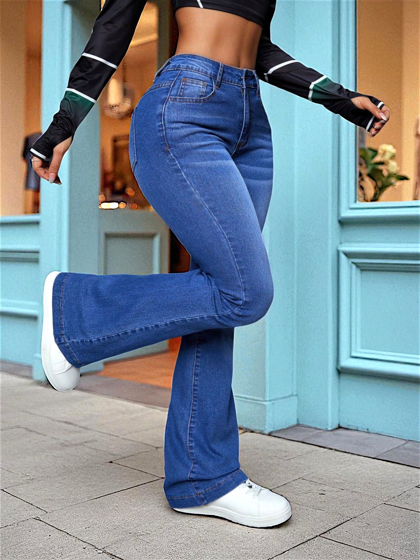 Urban Chic Slim Bootcut Jeans