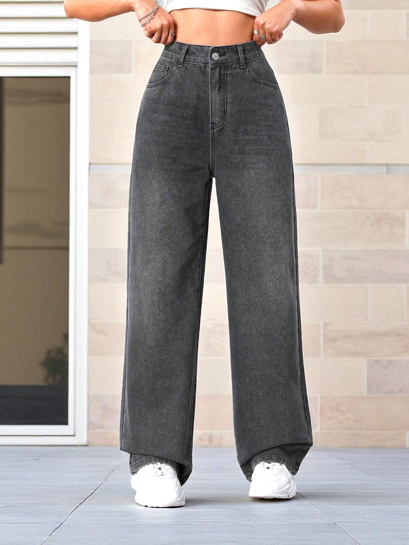 Sleek Street Straight Fit