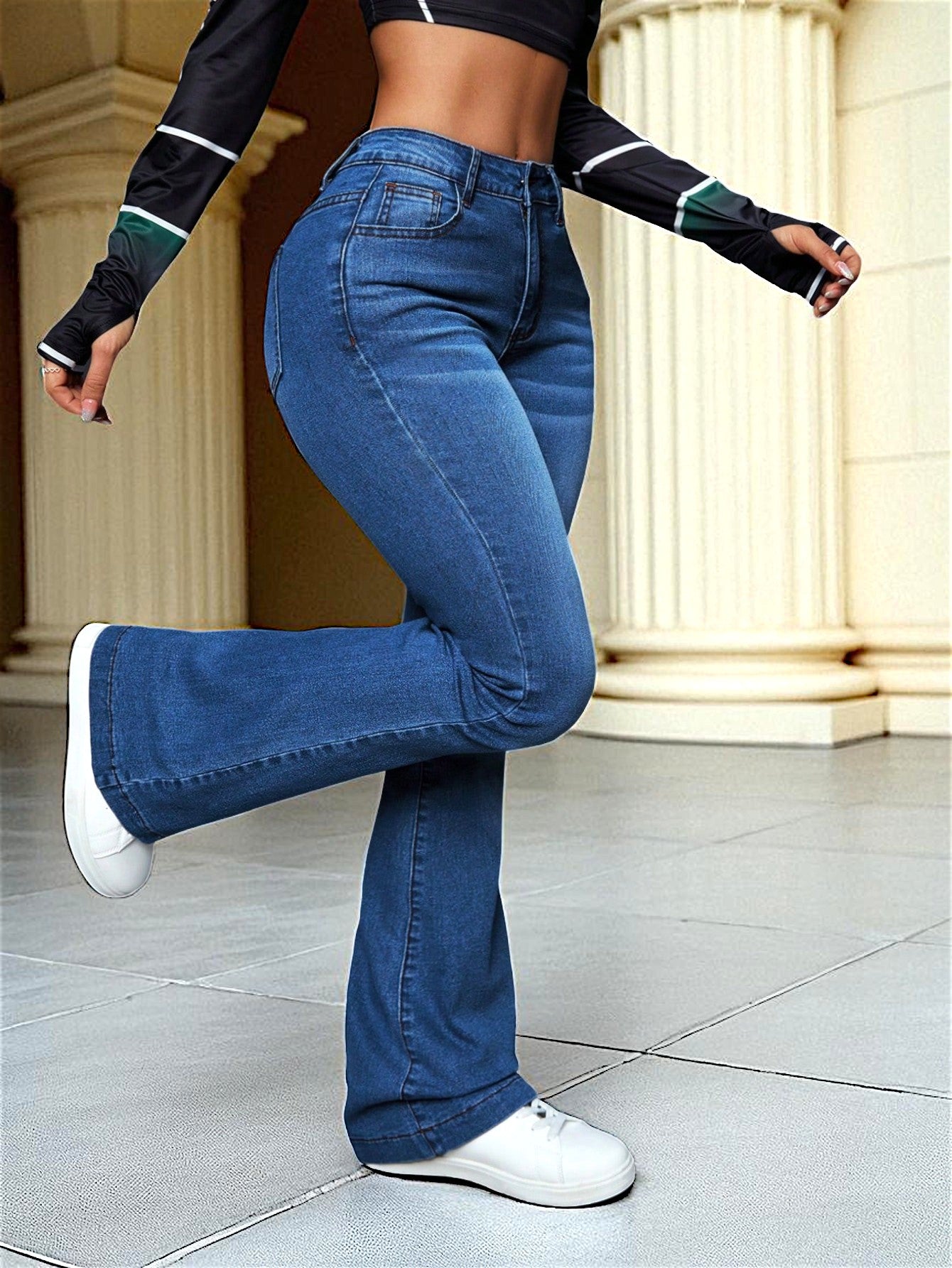 Urban Chic Slim Bootcut Jeans