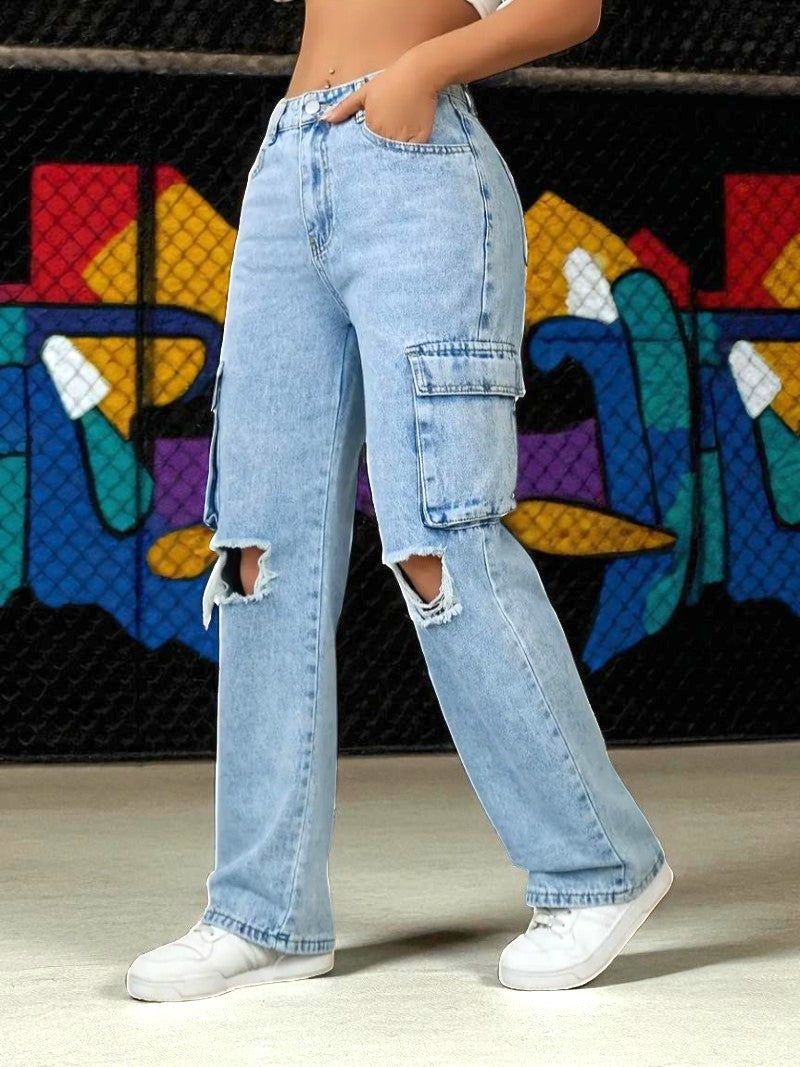 Fearless Fit Knee-Rip Cargo Jeans