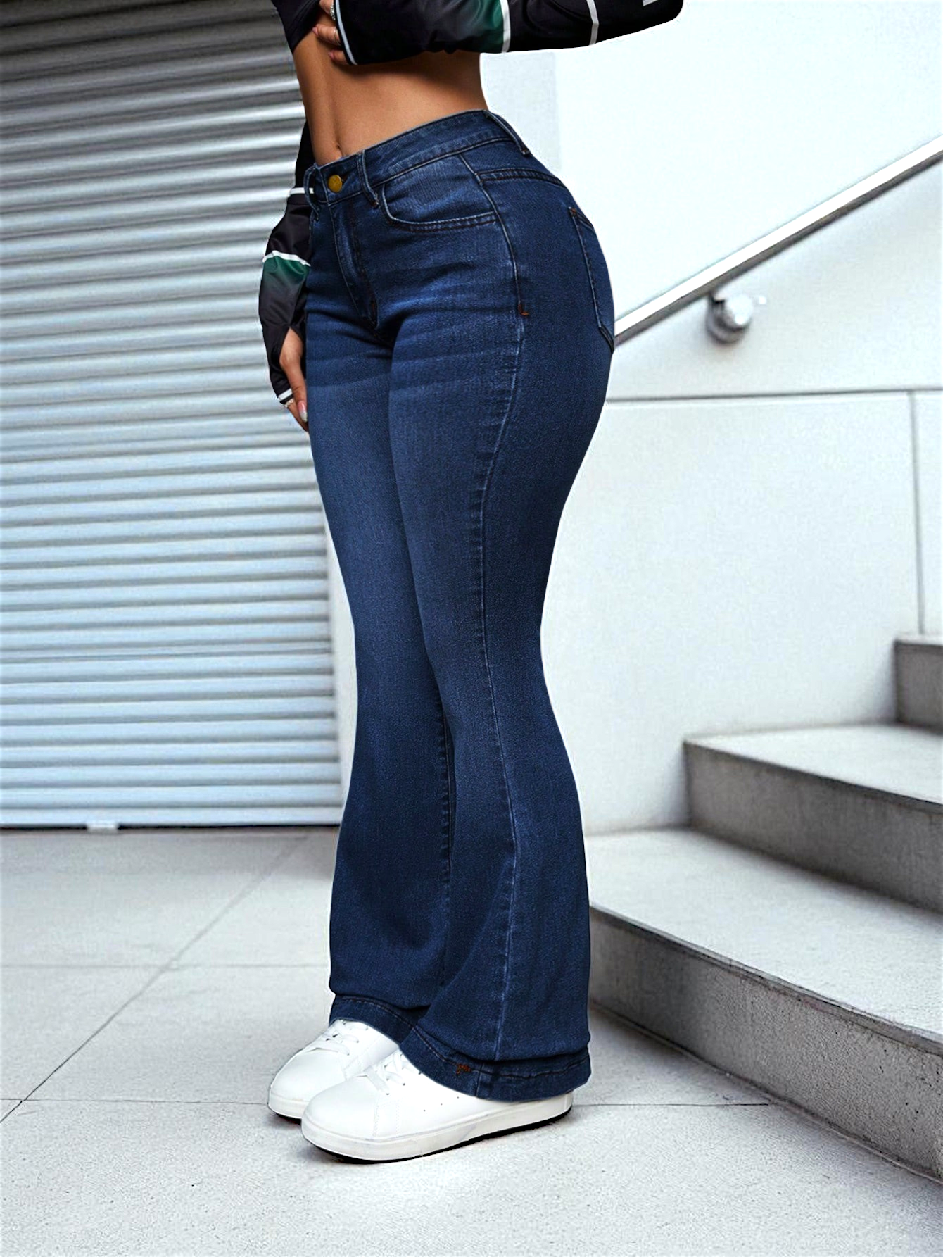 Urban Chic Slim Bootcut Jeans