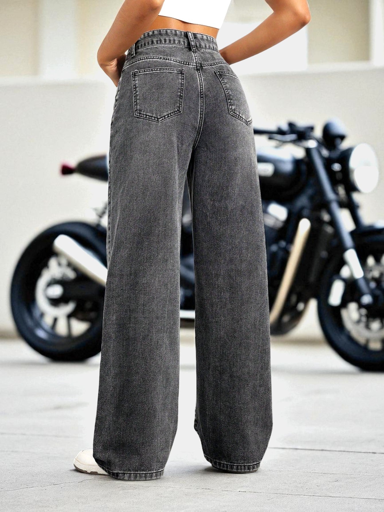 Clean Cut Straight Fit