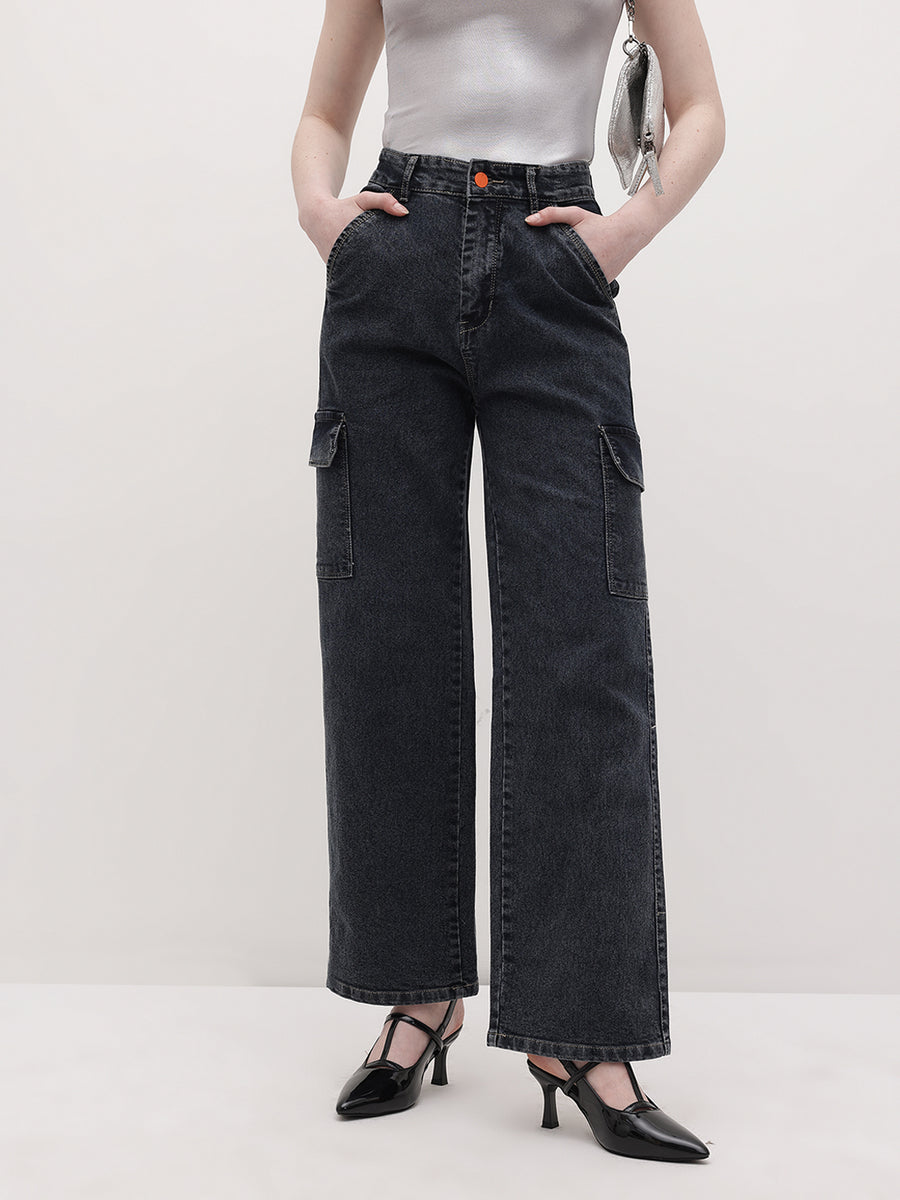 Cityscape Cargo Denim Jeans – Black Cargo Jeans Model View – Glossia Fashion