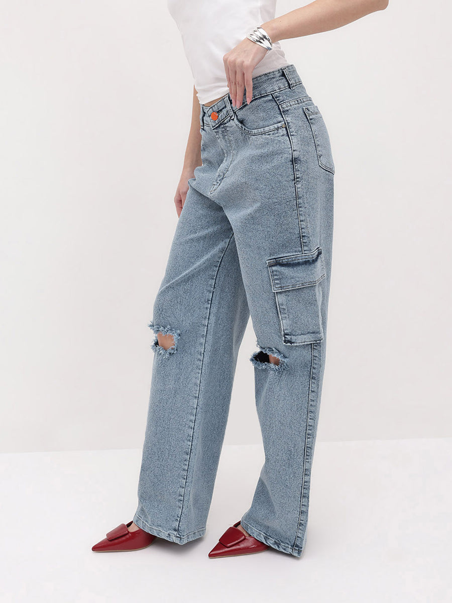 Fearless Fit Knee-Rip Cargo Jeans – Light Blue Cargo Jeans View 10 – Glossia Fashion