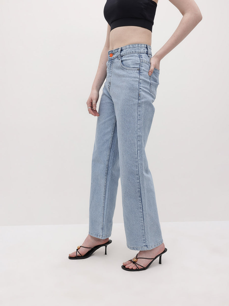 Cloud Wash Straight Fit Jeans – Cloud Wash Straight Fit Jeans Side View – Glossia Fashion