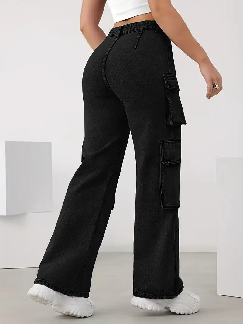 Cityscape Adventurer Cargo Denim – High Rise Cargo Jeans Detail View – Glossia Fashion