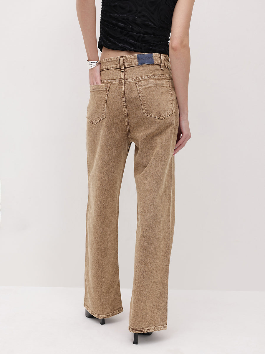 Bold Tone Classic Straight Jeans – Brown Straight Fit Jeans Detail View – Glossia Fashion