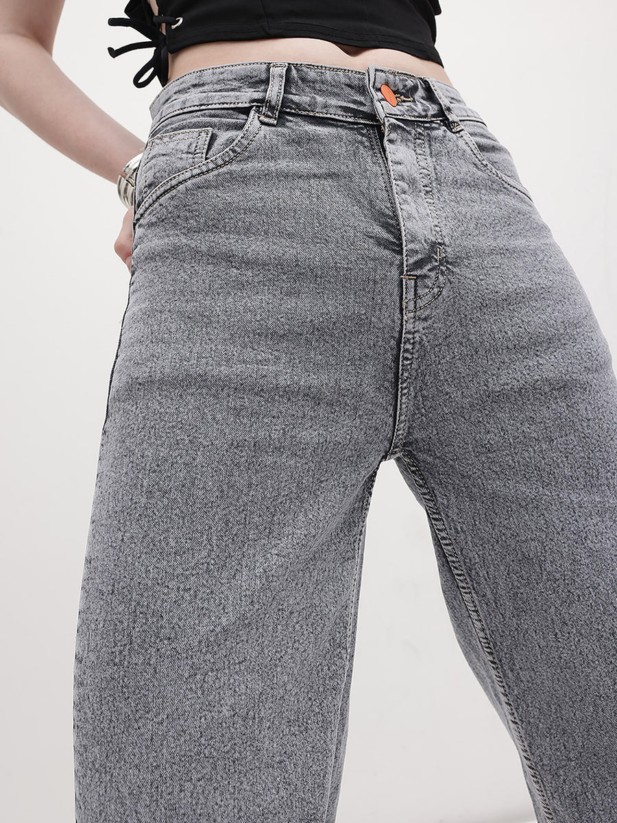 Limitless Stretchable Denim – High Rise Denim Jeans Model View – Glossia Fashion
