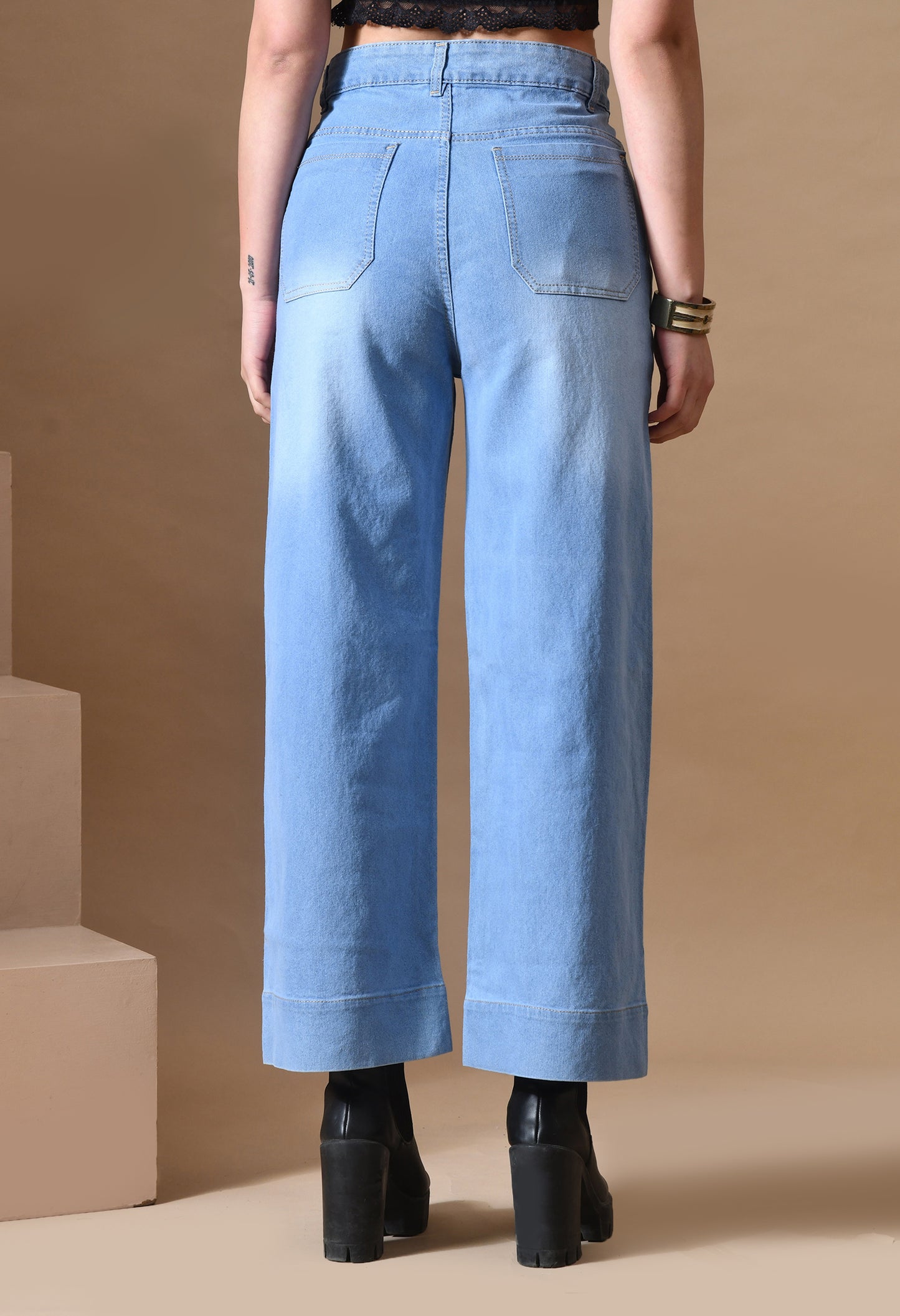 Weekend Vibe Ankle Jeans