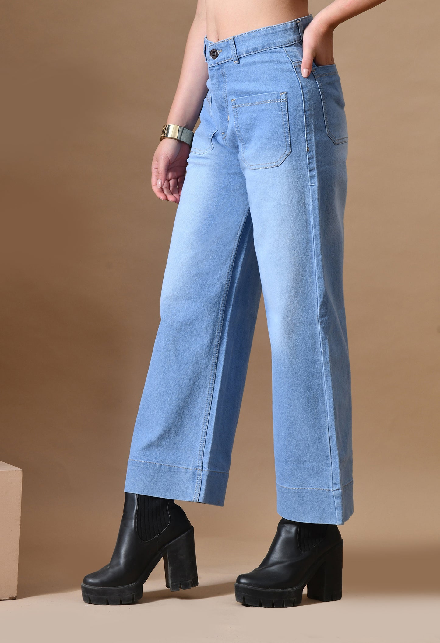 Weekend Vibe Ankle Jeans