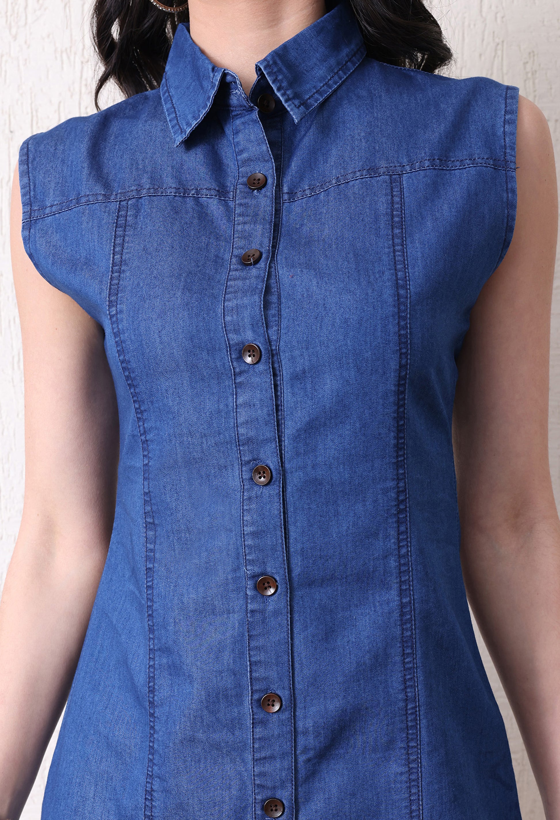 Chicline Blue Modern Denim – Blue Denim Jeans Style View – Glossia Fashion