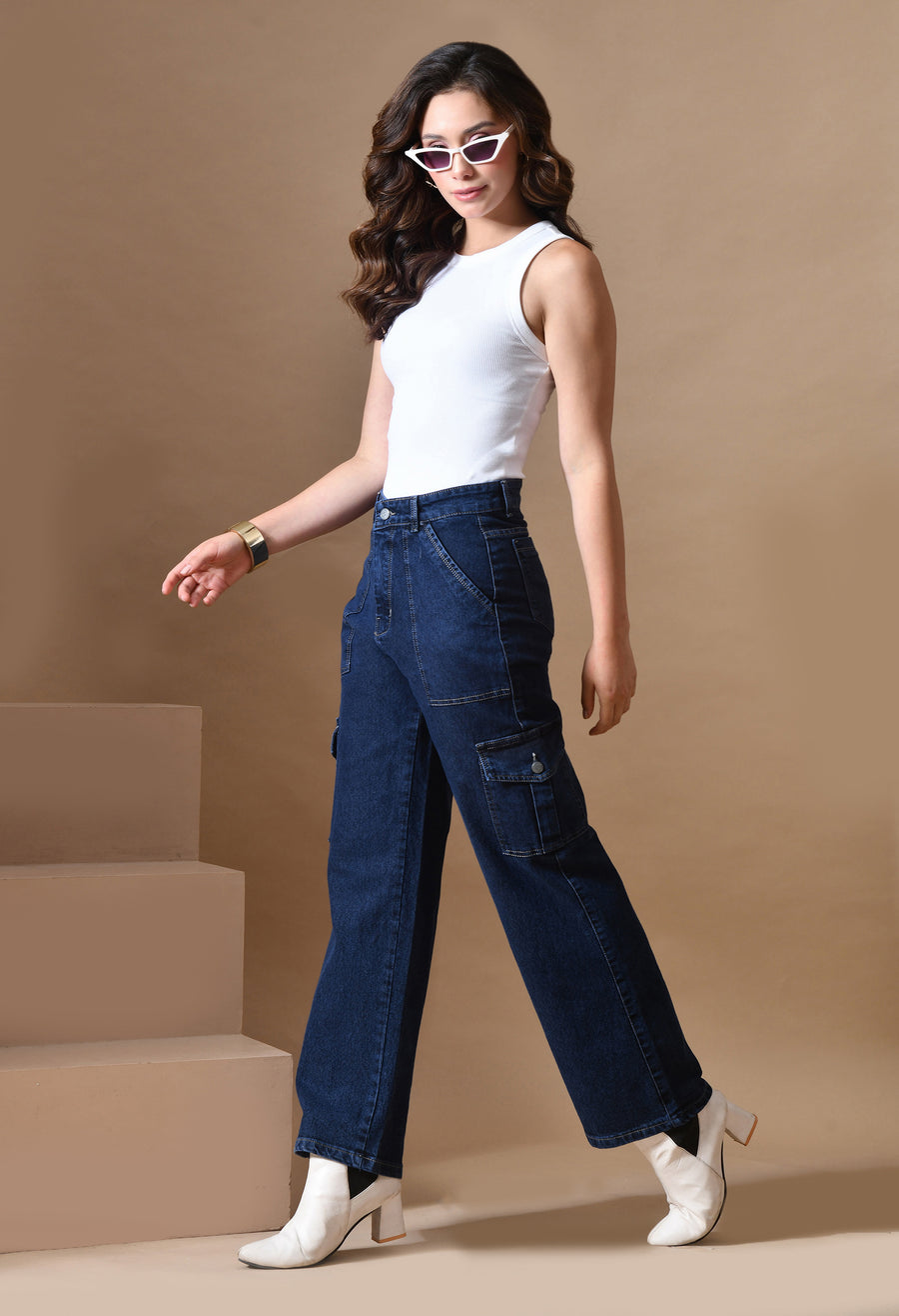 Trailblazer Cargo Denim Jeans – High Rise Cargo Jeans Model View – Glossia Fashion