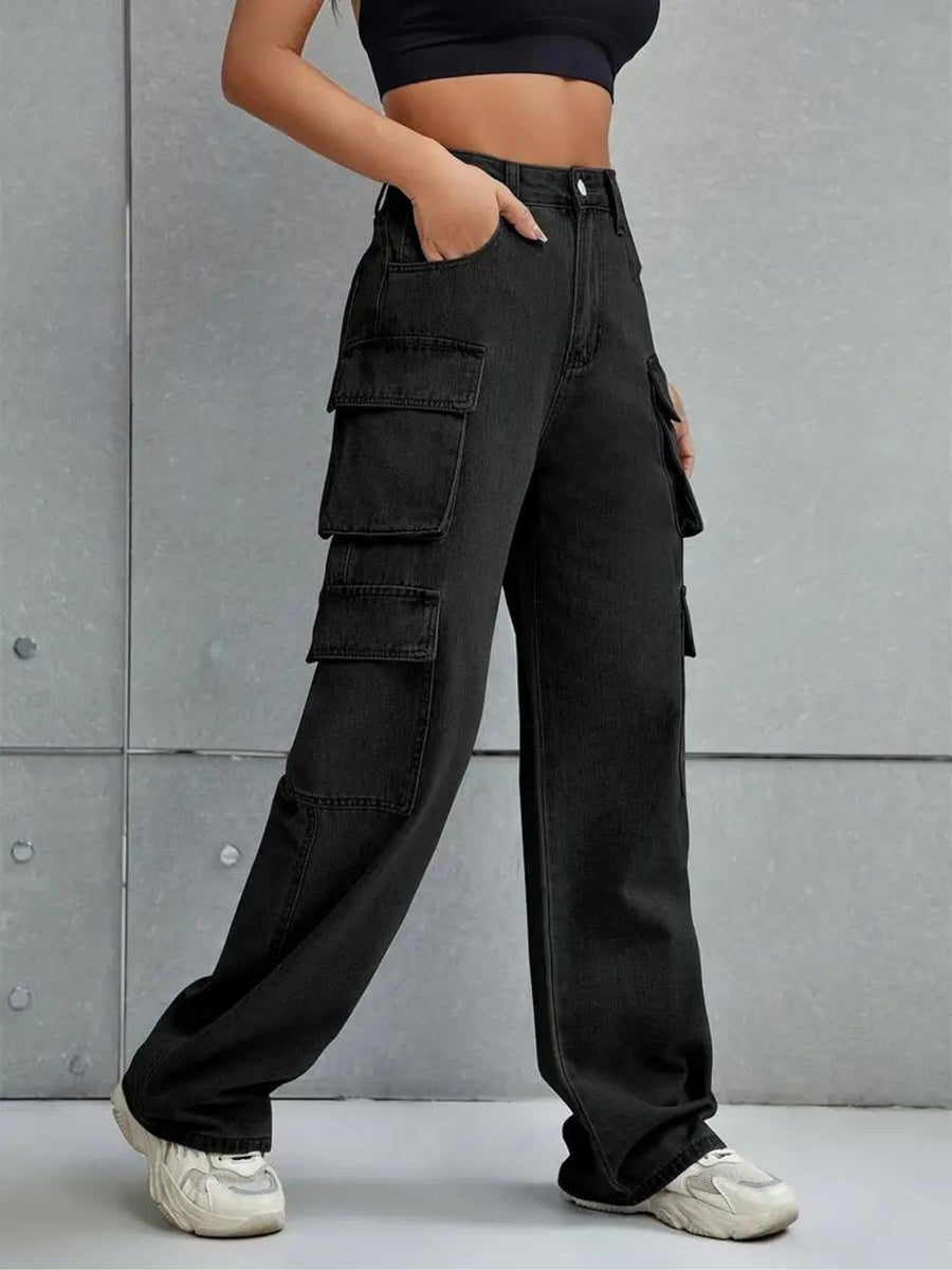 Voyager Vixen Cargo Pants – Black Cargo Jeans Detail View – Glossia Fashion