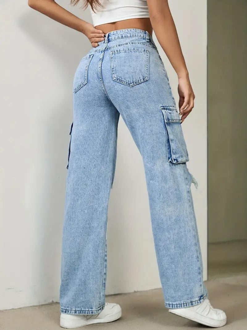 Fearless Fit Knee-Rip Cargo Jeans – Light Blue Cargo Jeans Side View – Glossia Fashion