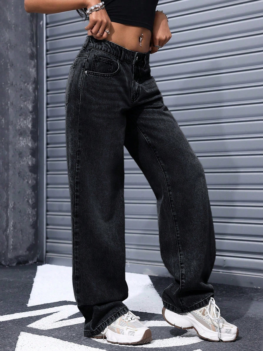 Downtown Straight Highs – High Rise Straight Fit Jeans Detail View – Glossia Fashion
