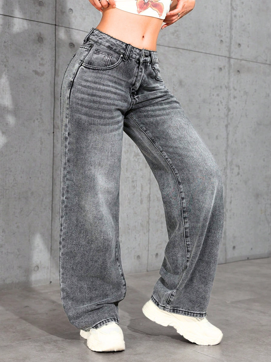 Neat Line Fit Denim Jeans – High Rise Denim Jeans Detail View – Glossia Fashion