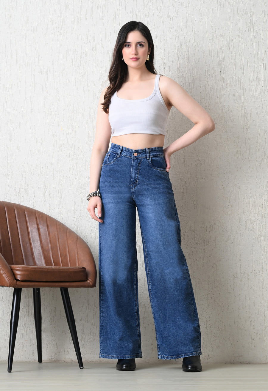 Aura Blue Wide-Fit Denim – Blue Wide-Leg Jeans Style View – Glossia Fashion