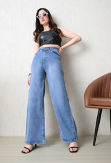 Cloud Wash Wide-Fit Jeans – Light Blue Wide-Leg Jeans Model View – Glossia Fashion