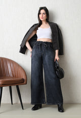 Graphite Grace Pull-On Wide-Leg – Black Wide-Leg Jeans Side View – Glossia Fashion