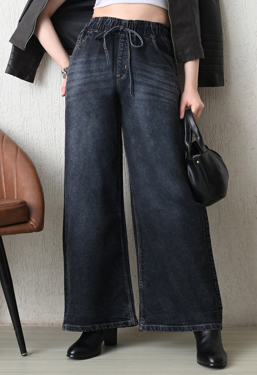 Graphite Grace Pull-On Wide-Leg – Black Wide-Leg Jeans Front View – Glossia Fashion