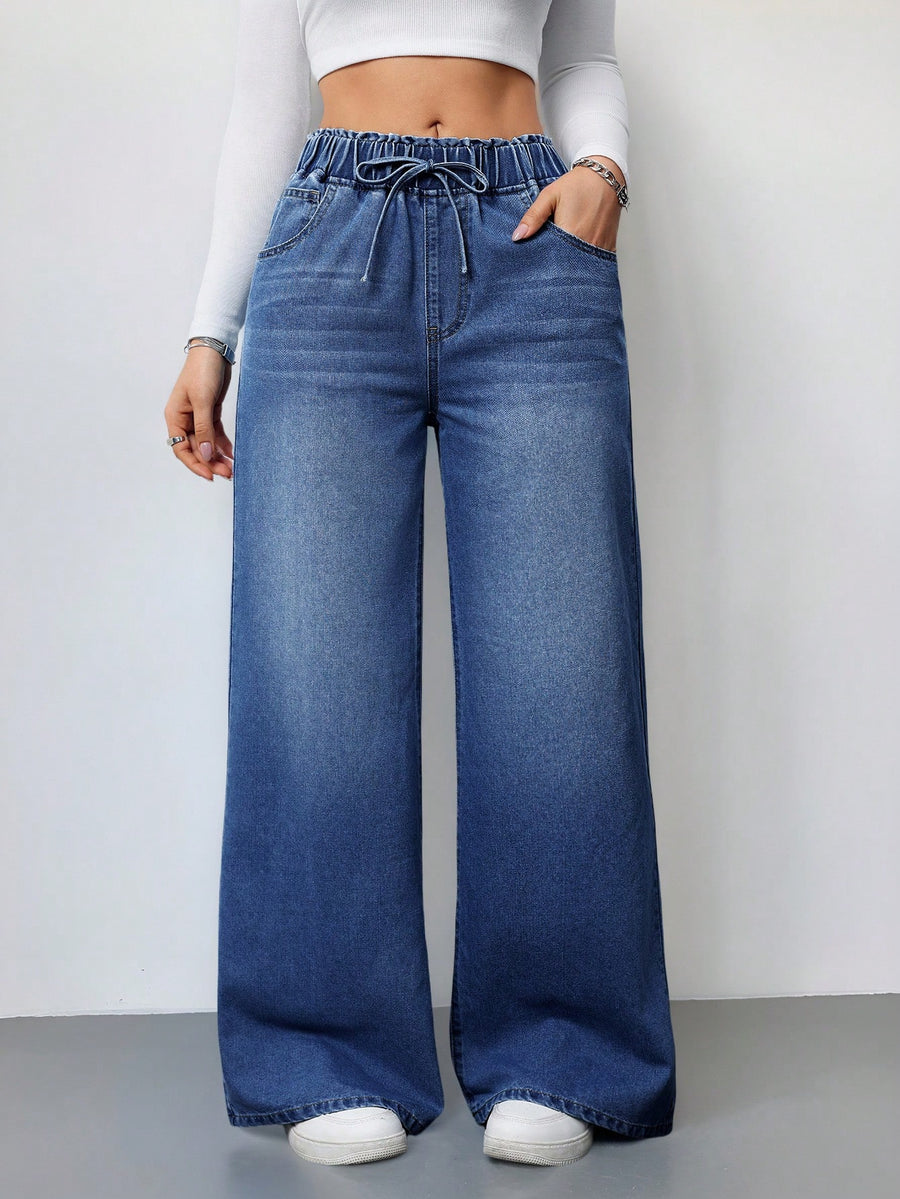 Cloud Feel High Waist Wide Denim – Blue Wide-Leg Jeans Front View – Glossia Fashion