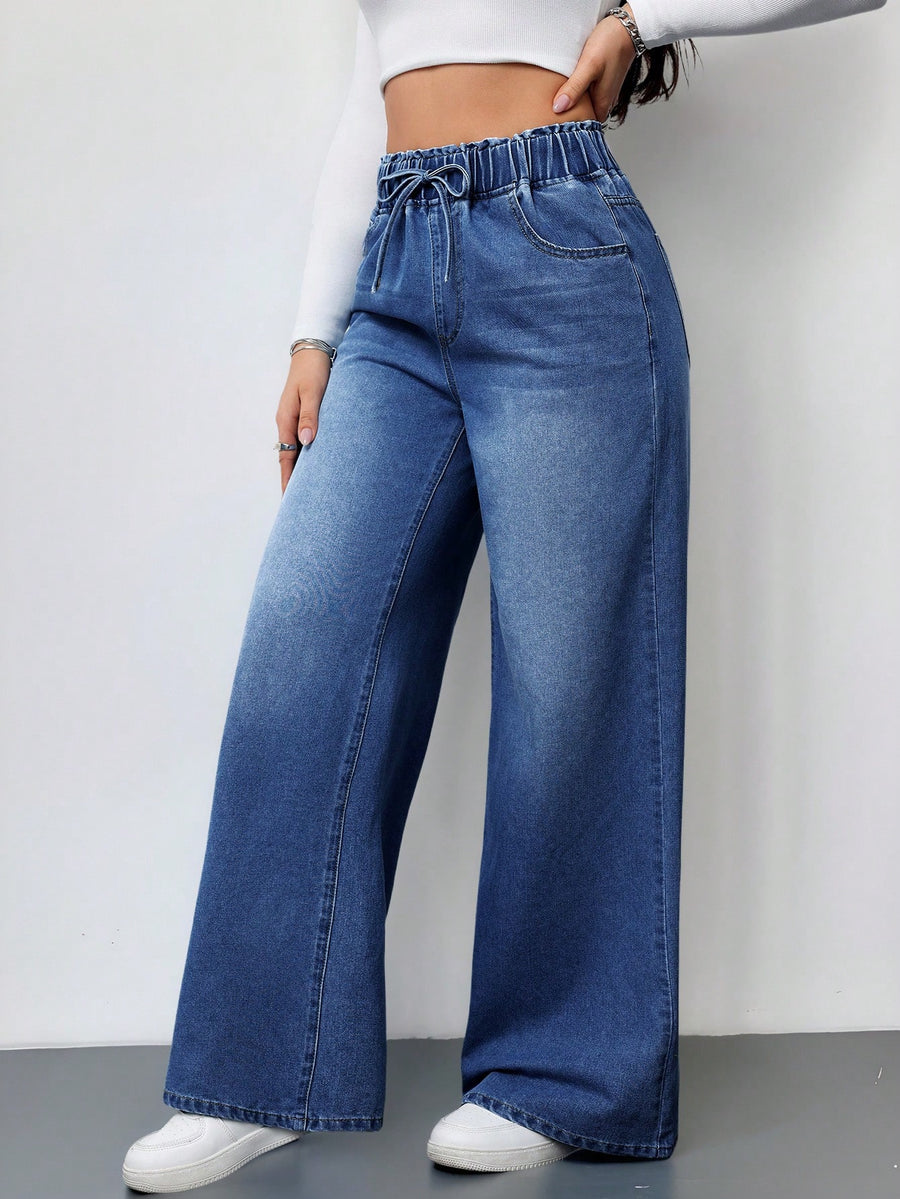 Cloud Feel High Waist Wide Denim – Blue Wide-Leg Jeans Side View – Glossia Fashion