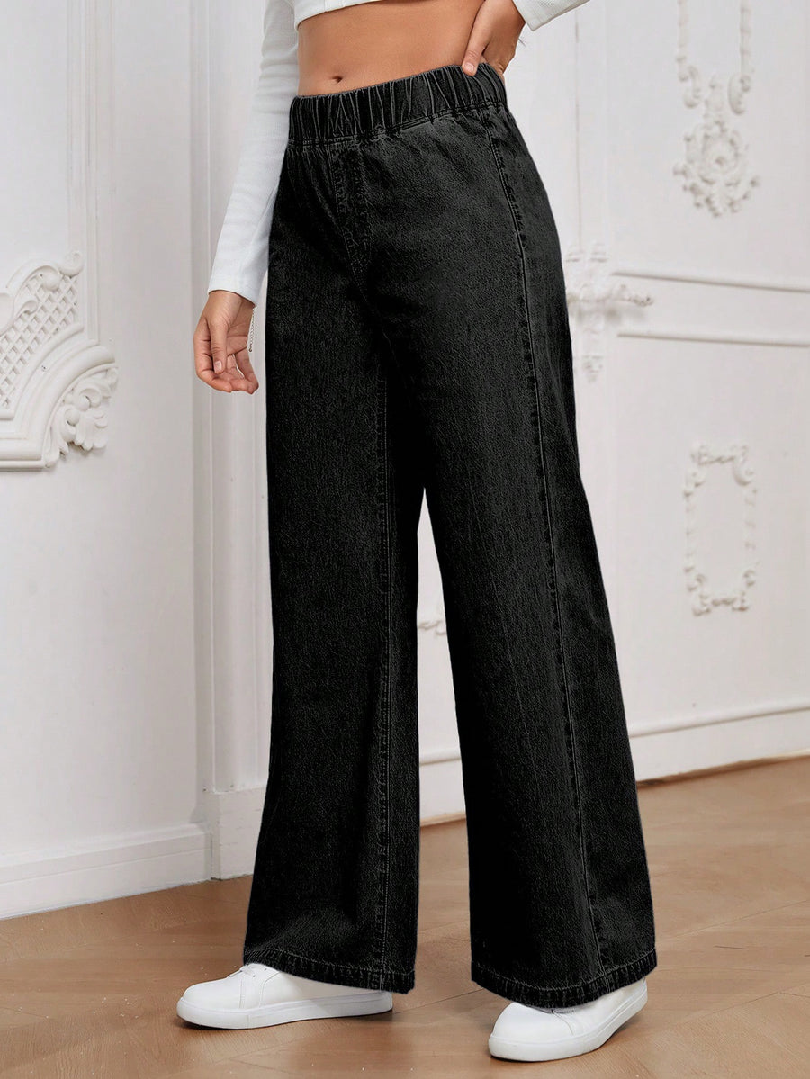 Shadowline Wide-Leg Denim – Black Wide-Leg Jeans Back View – Glossia Fashion