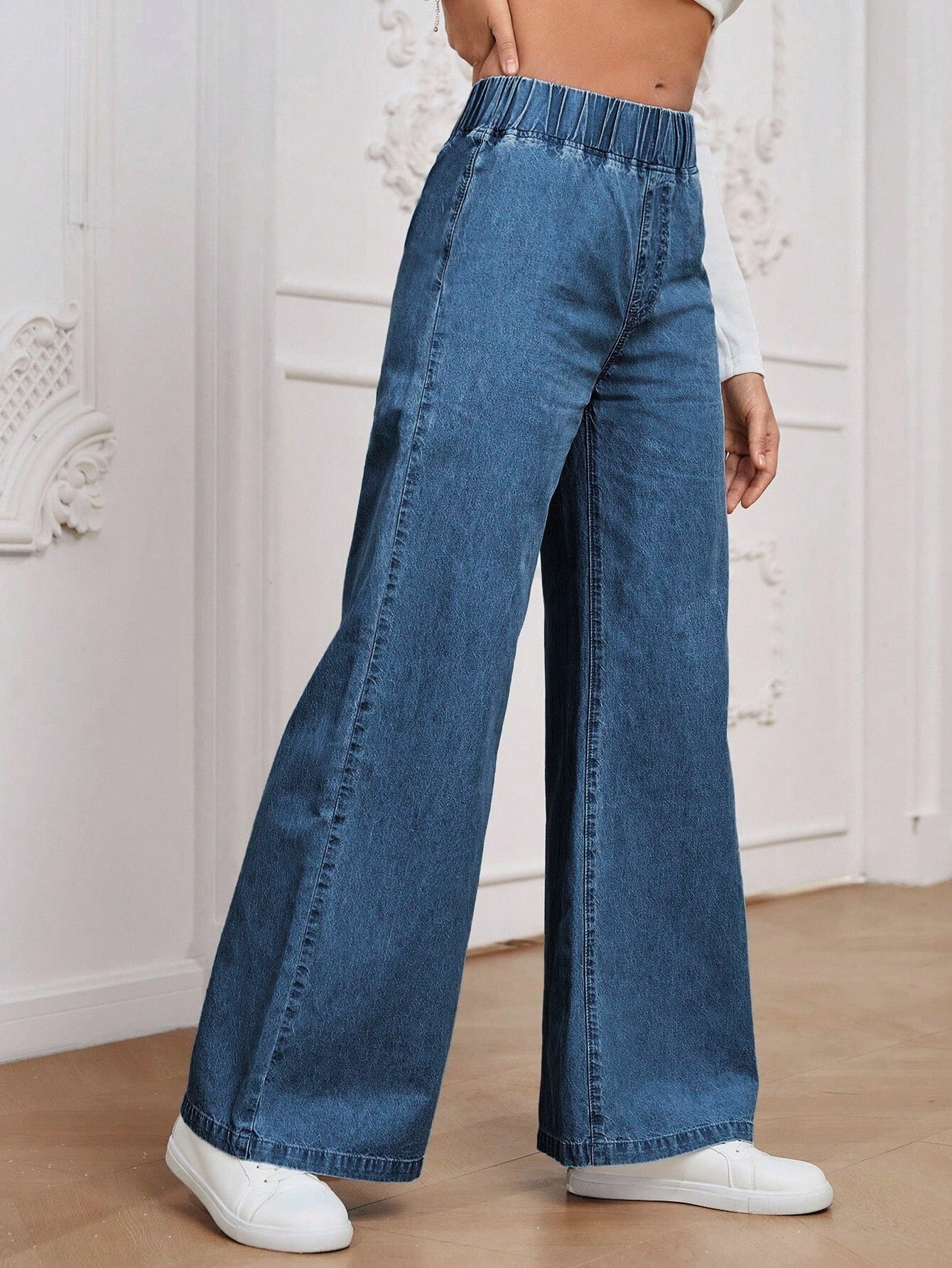 Blue Haven Wide Fit – Blue Wide-Leg Jeans Back View – Glossia Fashion