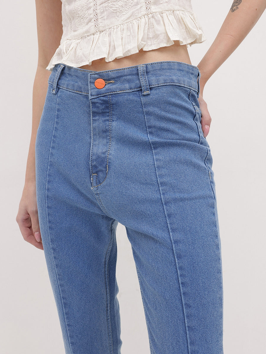 Gen Z Retro Bootcut Jeans – High Rise Bootcut Jeans Model View – Glossia Fashion