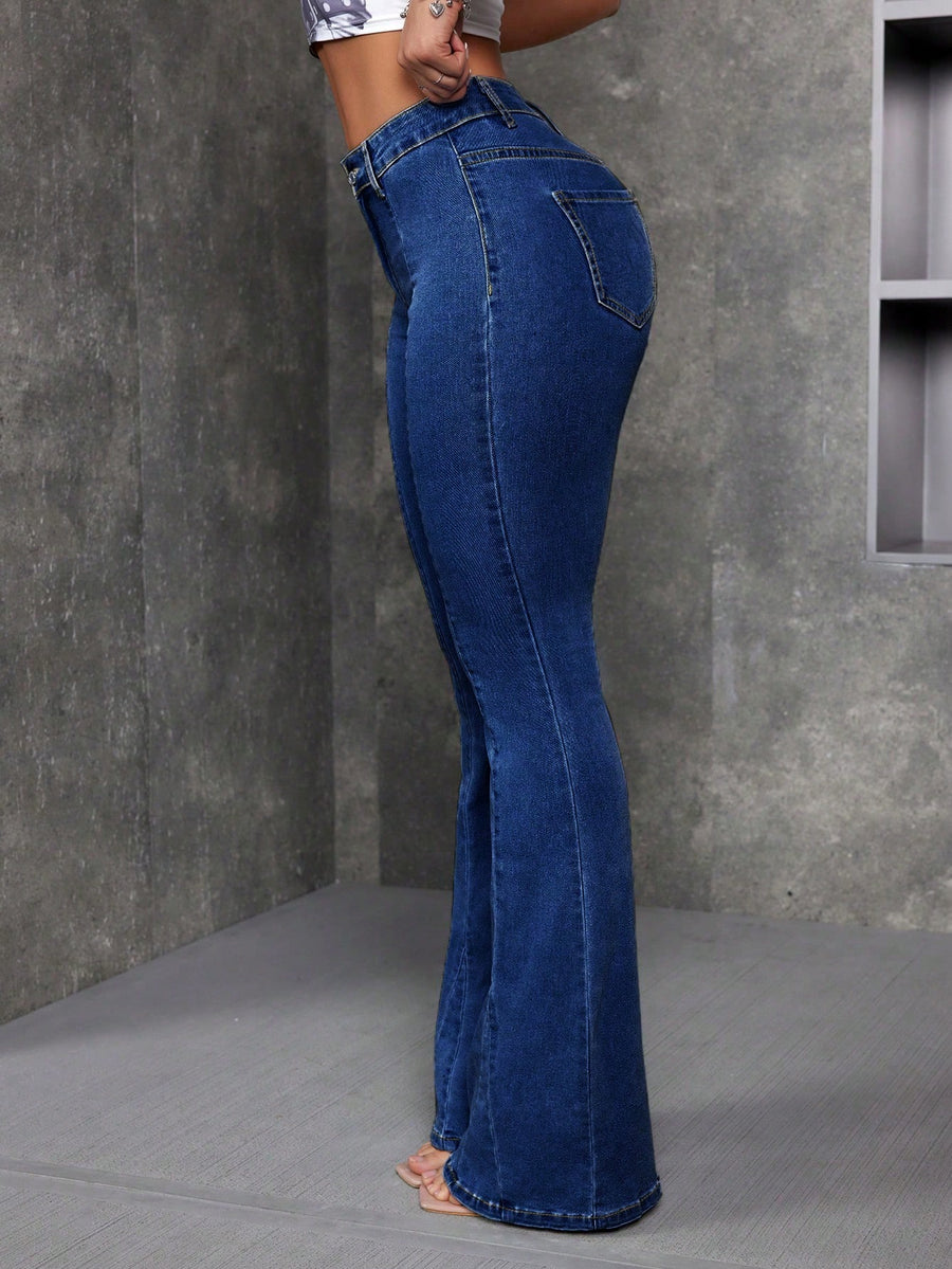 Gen Z Retro Bootcut Jeans – Dark Blue Bootcut Jeans Detail View – Glossia Fashion