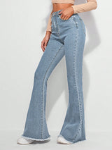 Timeless Fade High-Waist Bootcut – Light Blue Bootcut Jeans Detail View – Glossia Fashion