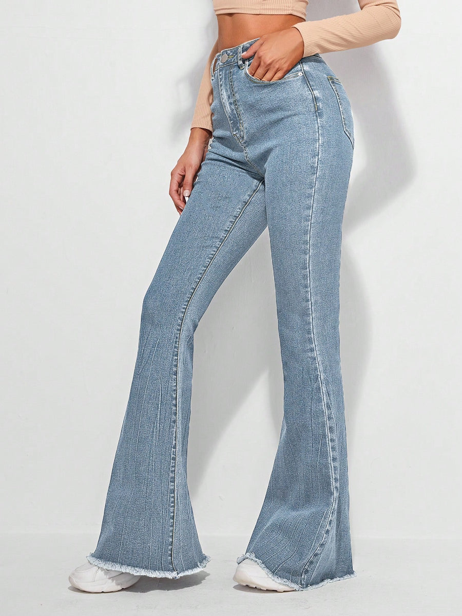 Timeless Fade High-Waist Bootcut – Light Blue Bootcut Jeans Detail View – Glossia Fashion
