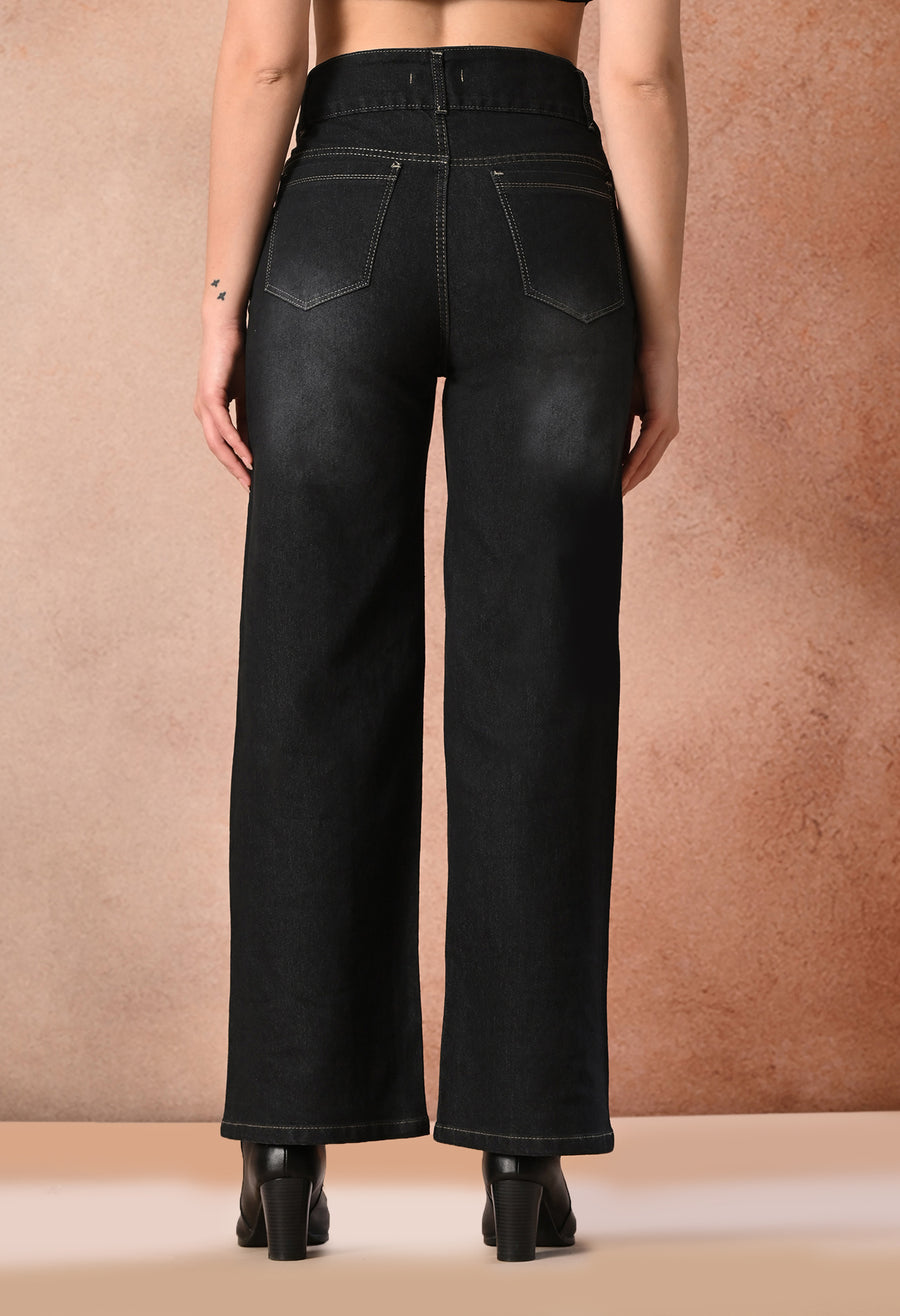 Blackstone High-Rise Jeans – Black Denim Jeans Close-up – Glossia Fashion
