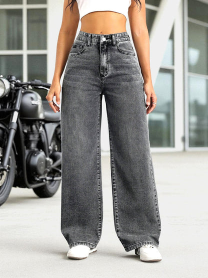 Clean Cut Straight Fit
