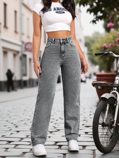 Modern Straight Cut Jeans