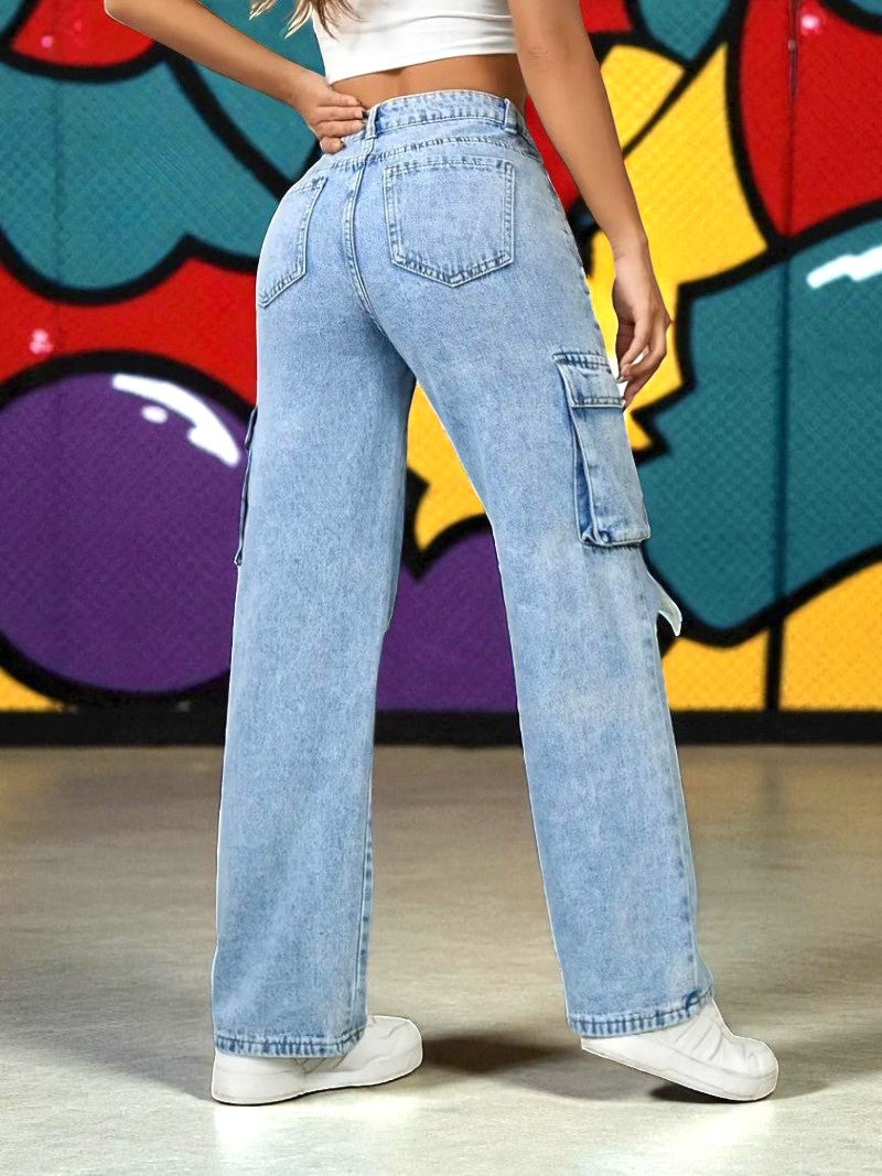 Fearless Fit Knee-Rip Cargo Jeans