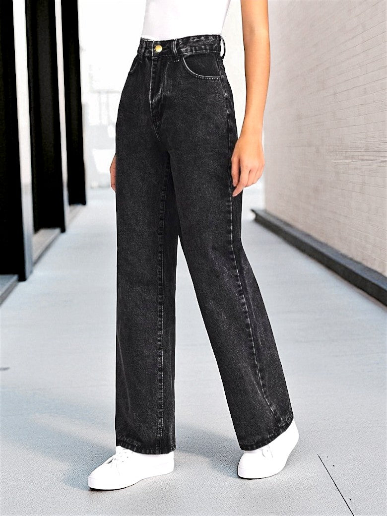 Stretchable Skyline Straight Leg Denim
