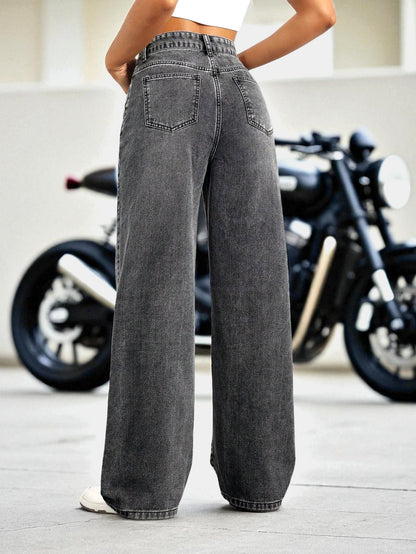 Clean Cut Straight Fit